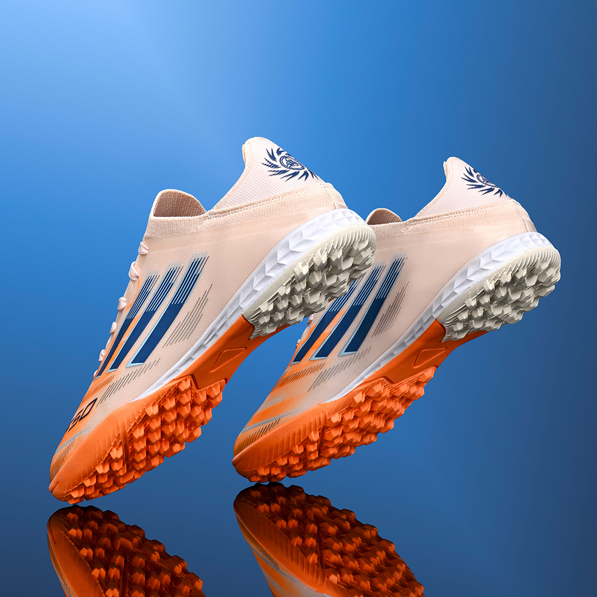 8866S-Stock Lace-up Football Shoes,EU Sizes 35-45 — 13