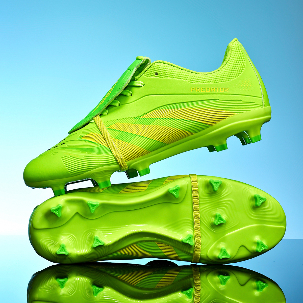 1801C-PU Upper Long-Stud Soccer Cleats with Shoe Trees, Sizes 35–45 — 1