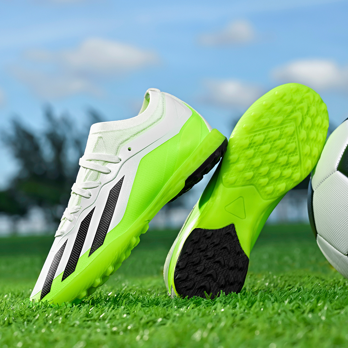 22310S-TPU Upper Turf Soccer Cleats Sizes 35-45 — 2