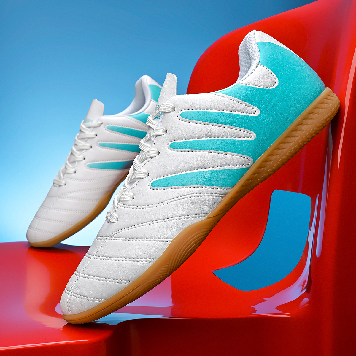 3599P-PU Upper Flat-Sole Soccer Shoes Sizes 35-45 — 2
