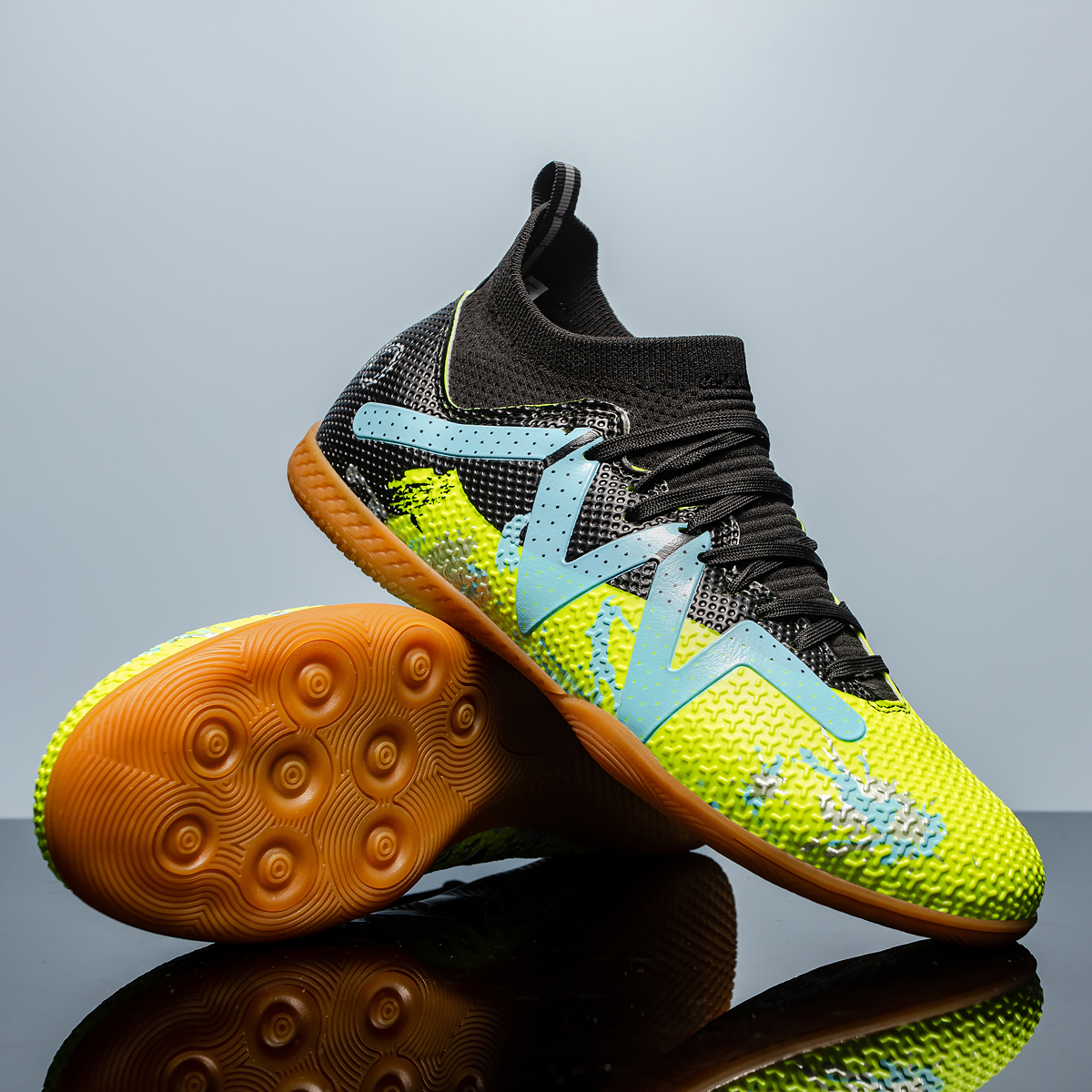 99KP-Stock High Top IC Football Shoes,EU Sizes 35-45 — 4