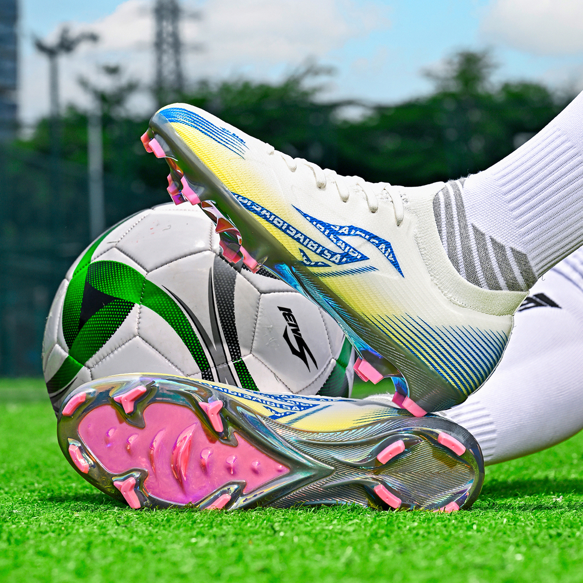 3618J035FS-Low-Cut Soccer Shoes with Holographic Gold Sole, Sizes 35-45 — 9