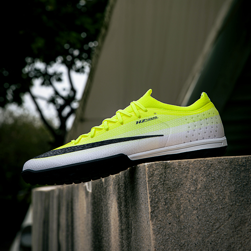 2605S-Stock Low-cut TF Football Shoes,EU Sizes 35-45 — 9