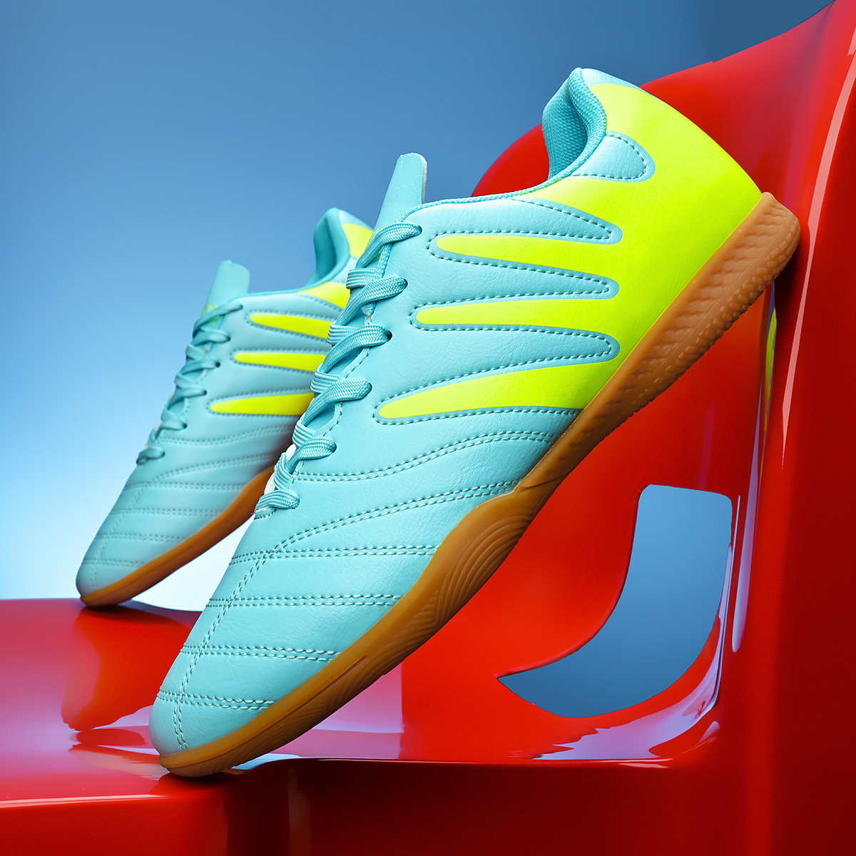 3599P-PU Upper Flat-Sole Soccer Shoes Sizes 35-45 — 1