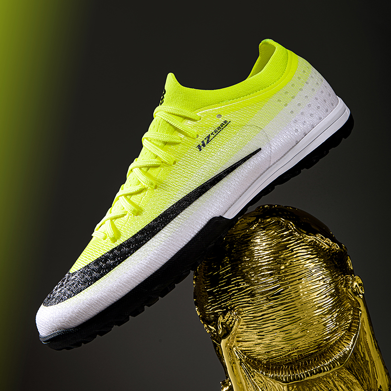 2605S-Stock Low-cut TF Football Shoes,EU Sizes 35-45 — 1