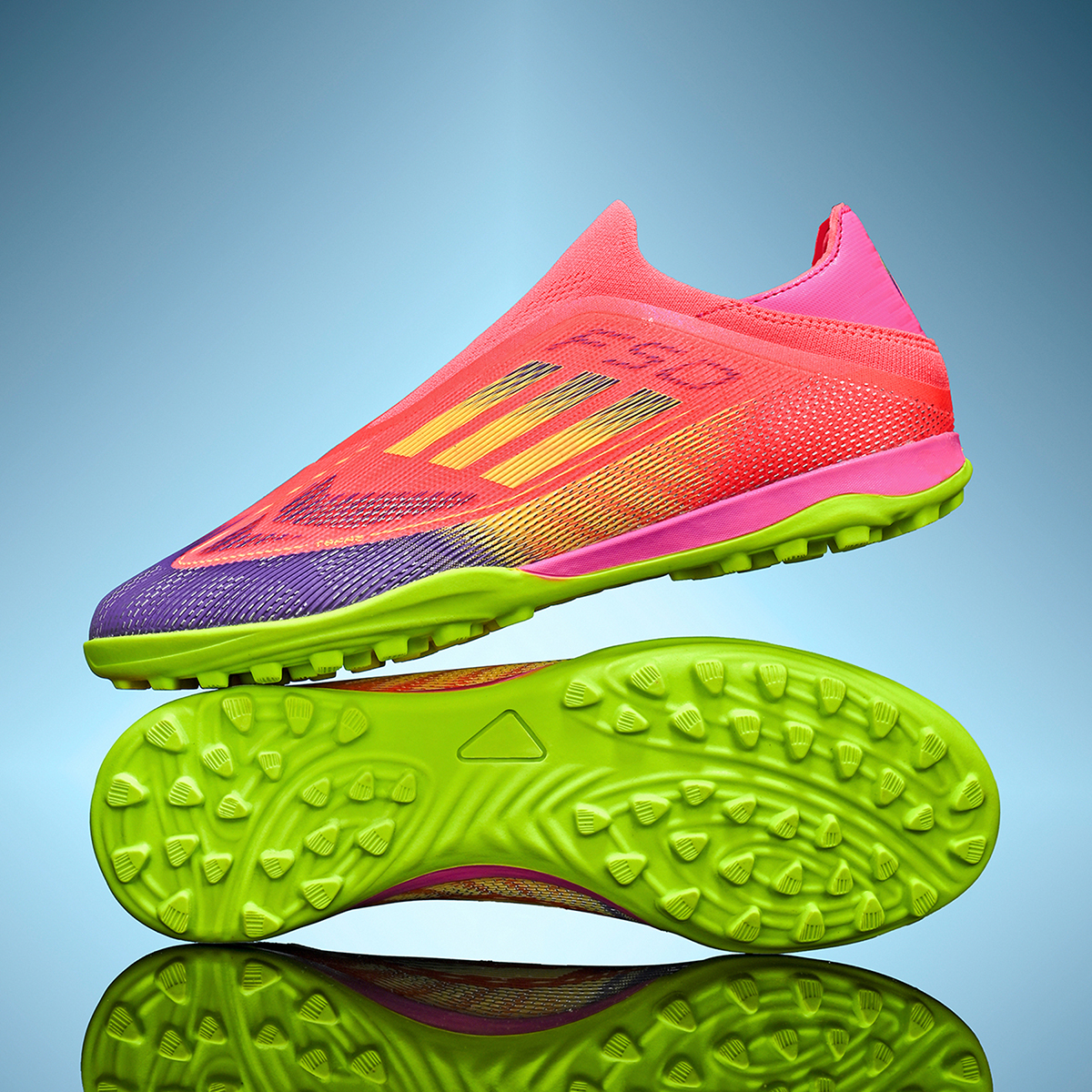 2037S-TPU Seamless Turf Soccer Shoes Sizes 35-45 — 1