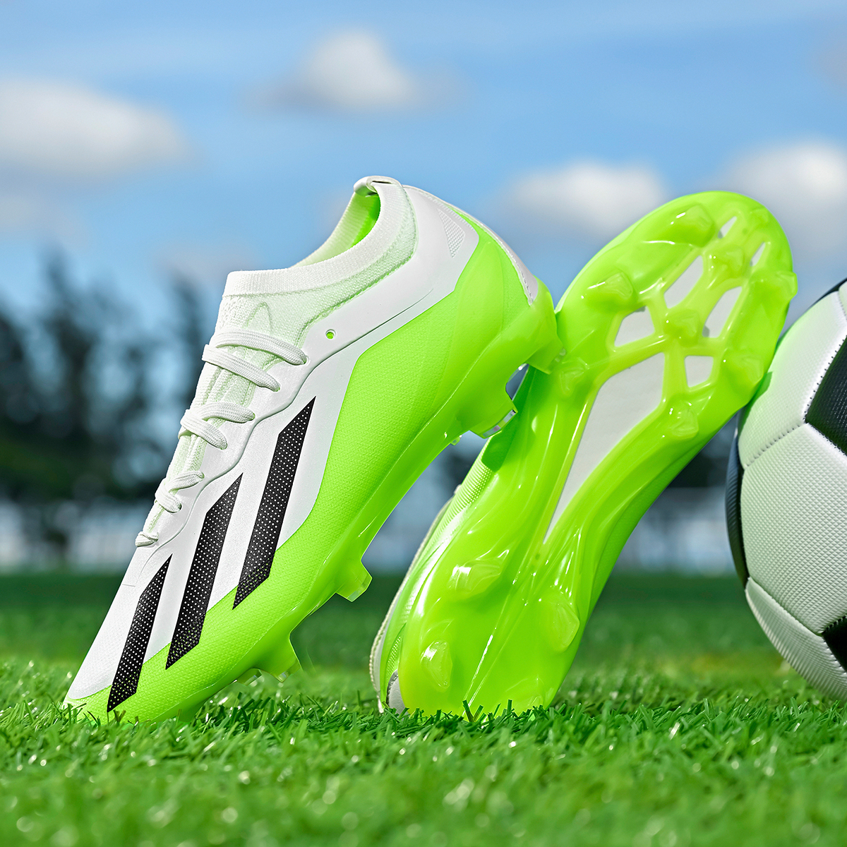 22310C-TPU Upper Long Stud Soccer Cleats Sizes 35-45 — 2