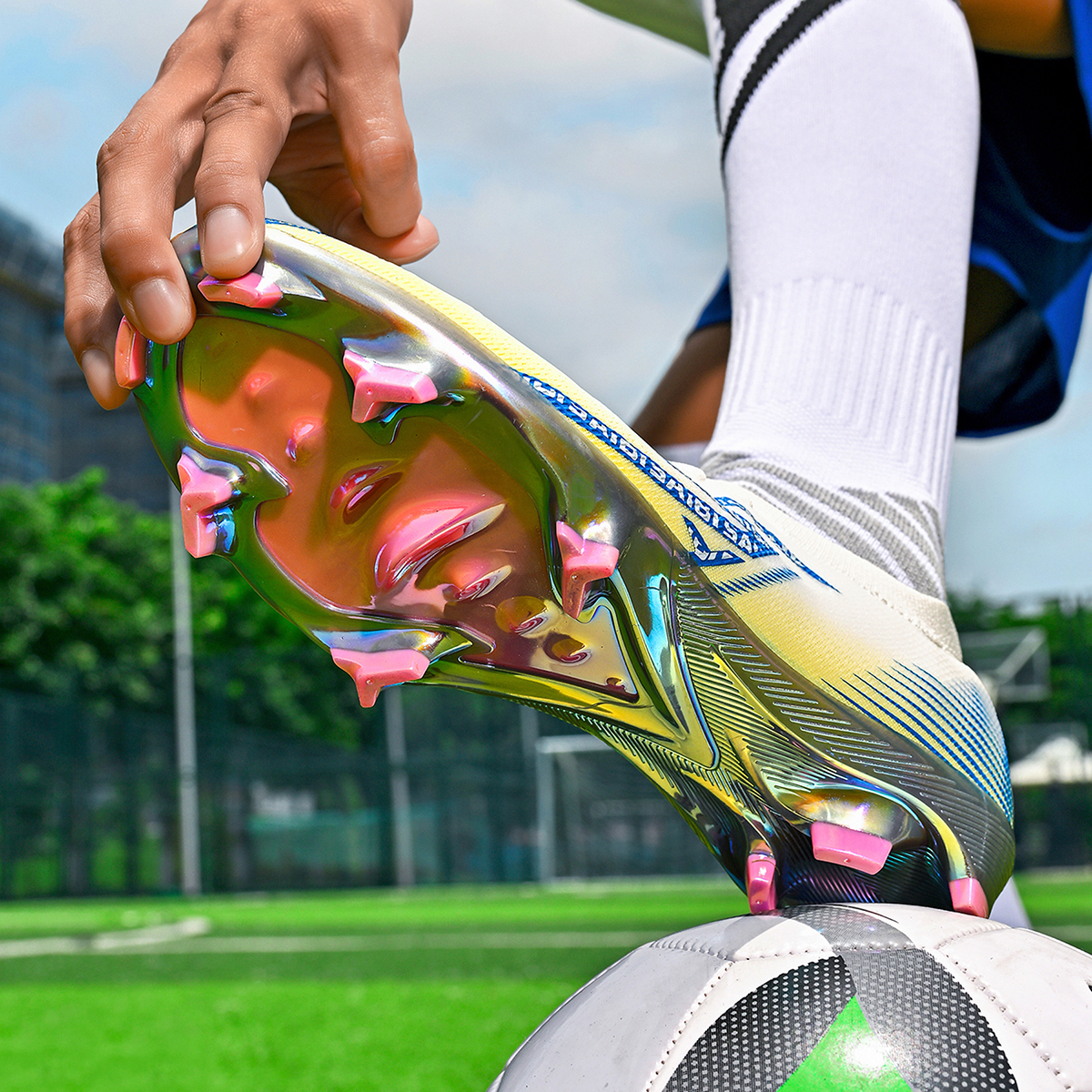 3618J035FS-Low-Cut Soccer Shoes with Holographic Gold Sole, Sizes 35-45 — 12