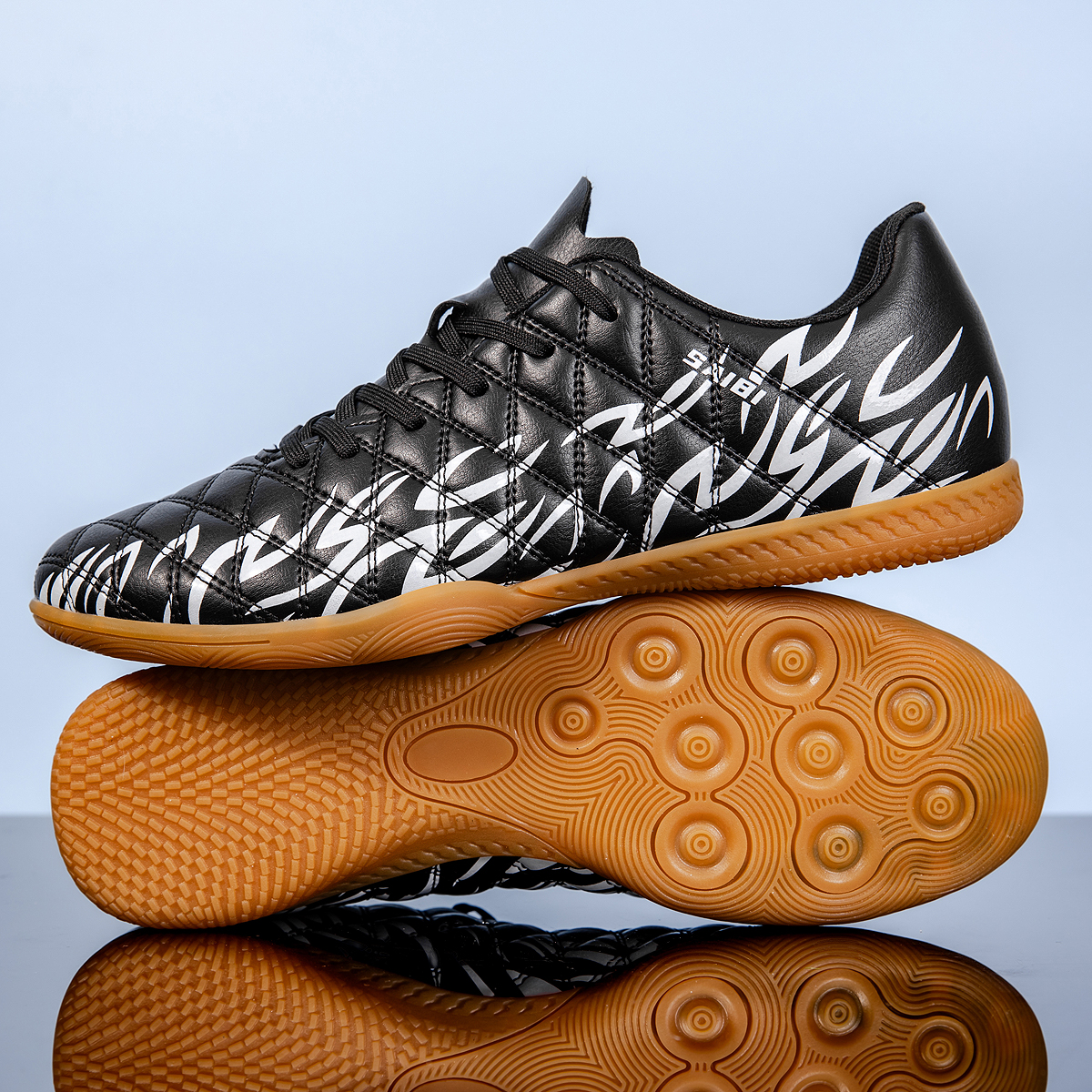 KJ01P-Stock Low-cut IC Football Shoes,EU 35-45 — 9