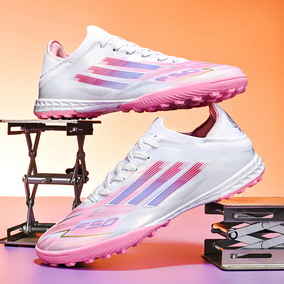 8866S-Stock Lace-up Football Shoes,EU Sizes 35-45 — 4