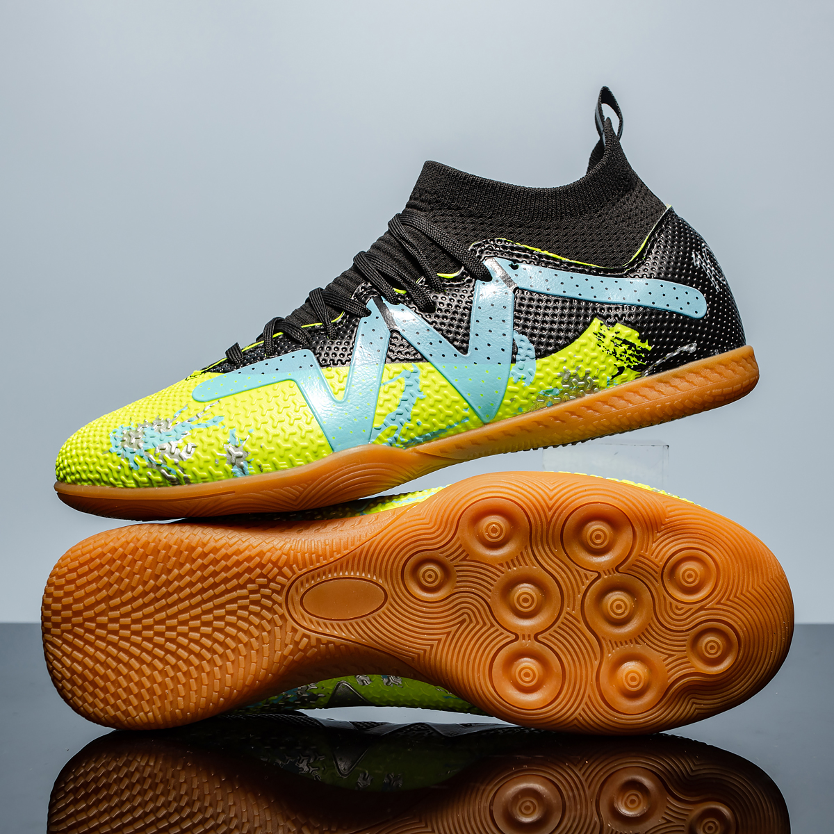 99KP-Stock High Top IC Football Shoes,EU Sizes 35-45 — 3