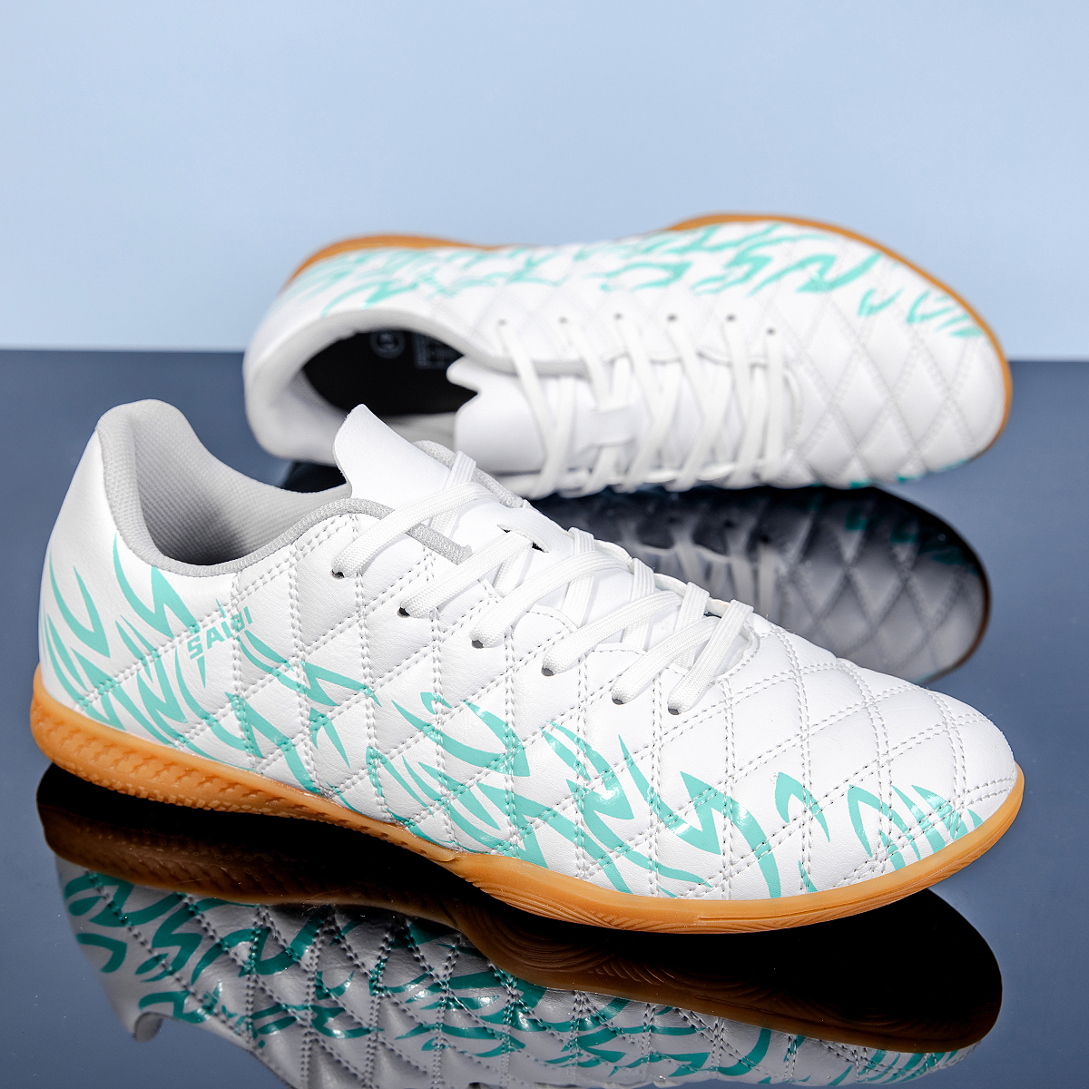 KJ01P-Stock Low-cut IC Football Shoes,EU 35-45 — 1