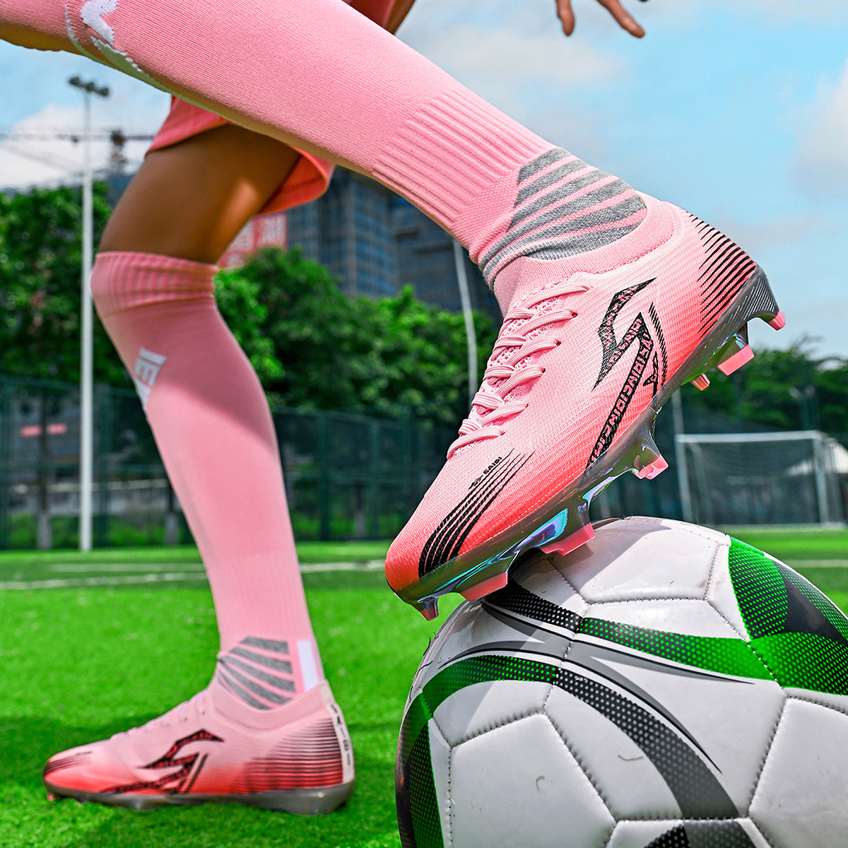 3618J035FS-Low-Cut Soccer Shoes with Holographic Gold Sole, Sizes 35-45 — 6
