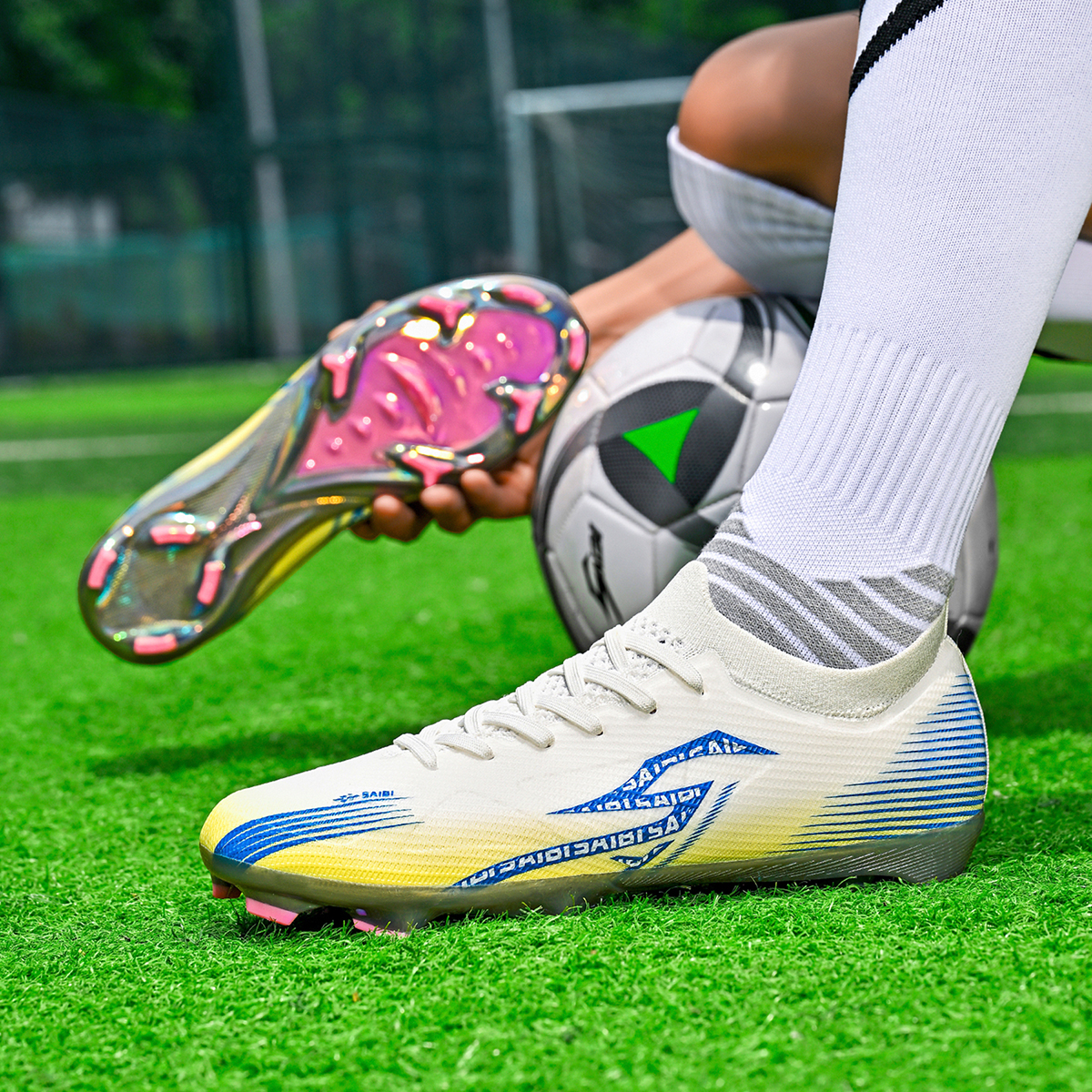 3618J035FS-Low-Cut Soccer Shoes with Holographic Gold Sole, Sizes 35-45 — 8