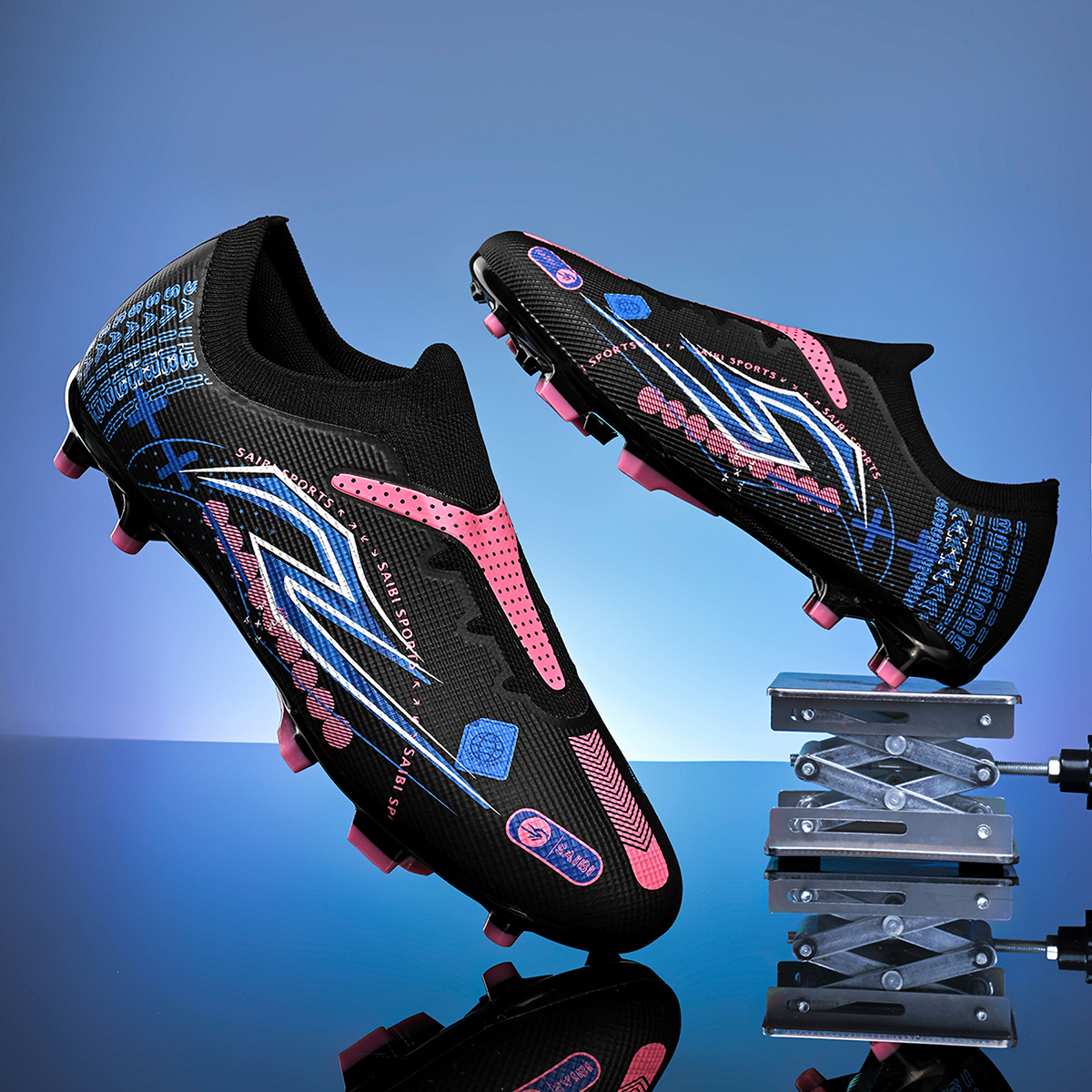 3942C-Stock Slip-on FG Football Shoes,EU Sizes 35-45 — 5