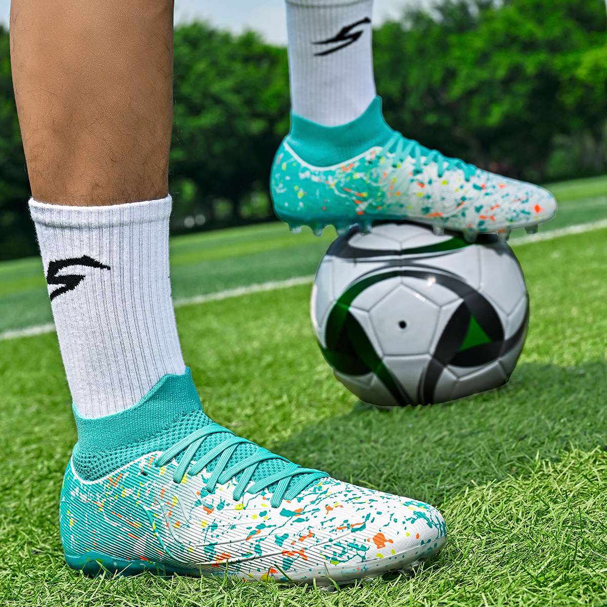 3300M-Stock High Top Multi Ground Football Shoes,Sizes 35-45 — 13