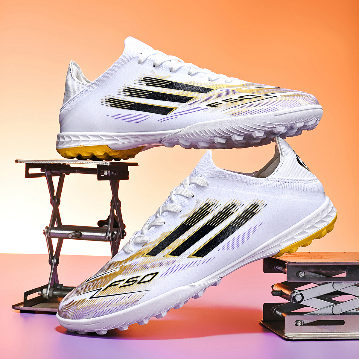 8866S-Stock Lace-up Football Shoes,EU Sizes 35-45 — 3