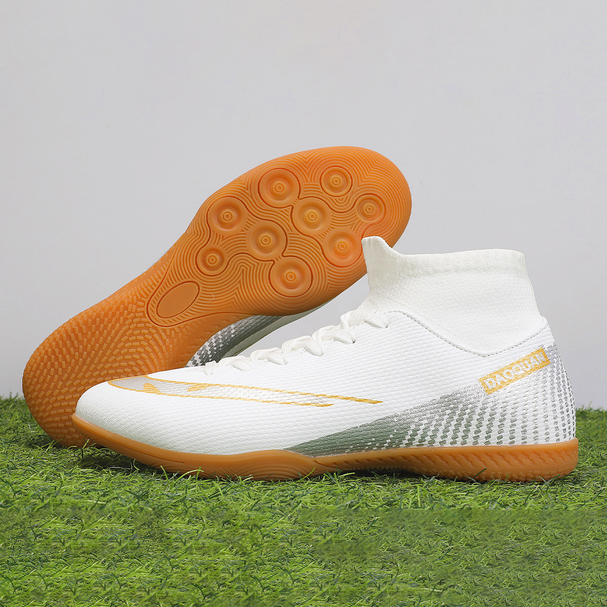 2150P-High-Cut Flat-Sole Lace-Up Soccer Cleats Sizes 35-45 — 1